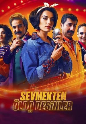 Sevmekten Öldü Desinler Şura Salonunda
