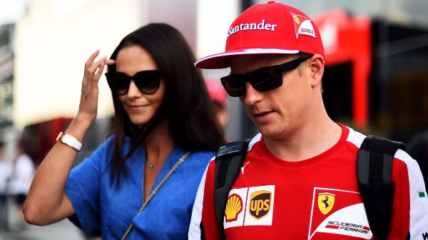 Kimi Raikkonen ile Minttu Virtanen evlendi...