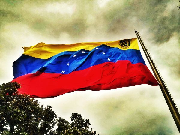 Venezueladan ayrılık kararı