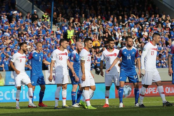 Milliler gruptaki ilk mağlubiyetini aldı