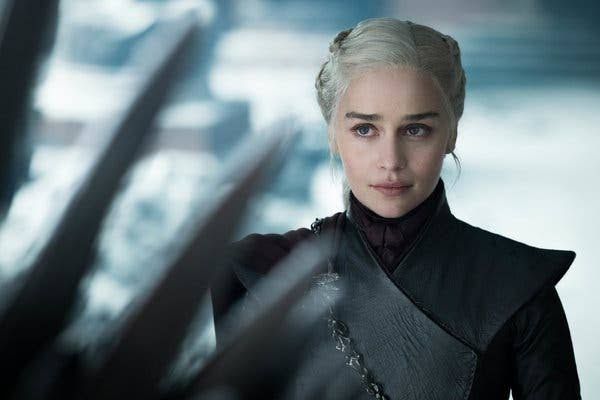 Emilia Clarke ilk kadın James Bond olmak istiyor