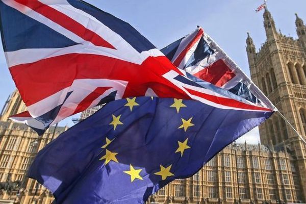 İngiltereden Brexit sonrası bilim insanlarına oturma izni