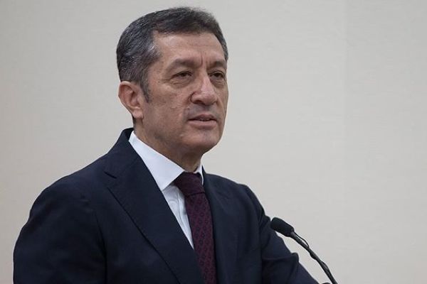 Şartlar elverirse okulları açarız