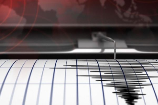 İstanbulda 4,2 büyüklüğünde deprem