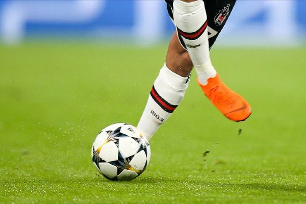 Futbol Federasyonundan seyirci kararı