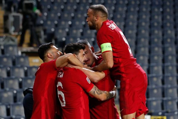 A Milliler 5 gollü maçta lider Rusyayı yendi