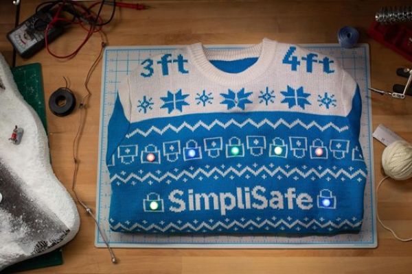 Sosyal mesafe kazağı üretildi