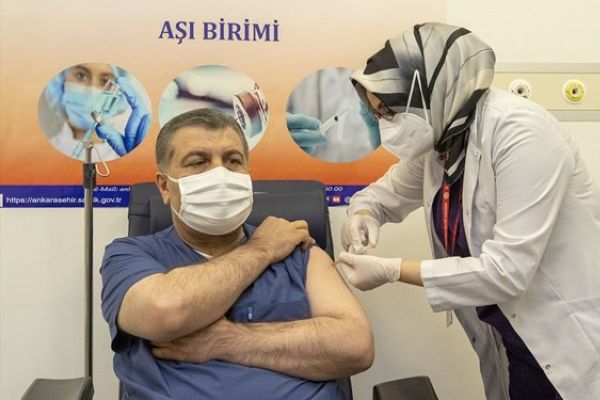 CoronaVac aşısına Acil Kullanım Onayı