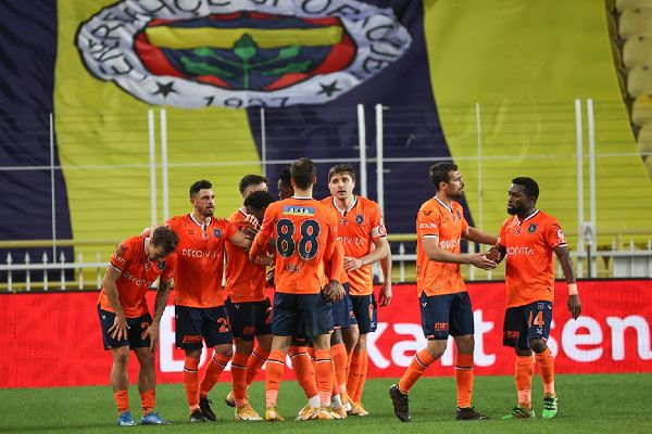 Başakşehir kupada yarı finalde