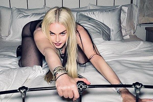 Hayranları Yeter artık Madonna! dedi