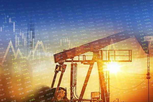 Petrolün varil fiyatı 8 yıldır ilk kez 90 doları gördü