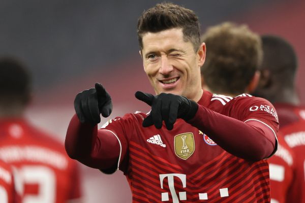 FIFA Yılın En İyi Erkek Futbolcusu Ödülü Robert Lewandowskinin
