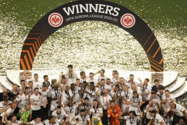 UEFA Avrupa Liginde şampiyon Eintracht Frankfurt
