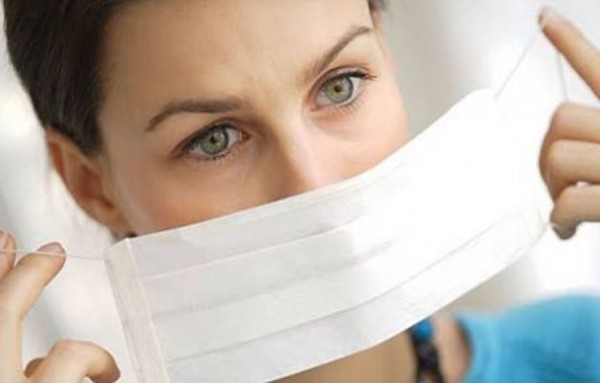 KKTCde kapalı alanlar ve toplu etkinliklere yeniden maske şartı