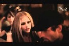 Avril Lavigne-Fall To Pieces(Music Video)