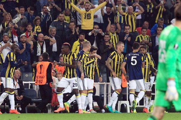 Fenerbahçe liderliği ele geçirdi