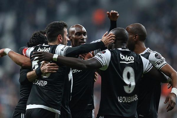 Beşiktaş, şampiyonluğa bir adım daha yakın