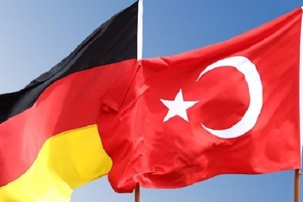 Türkiye terörü destekleyen Alman şirketleri listesini geri çekti