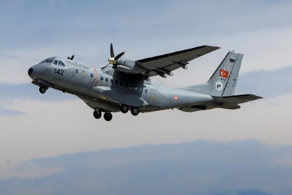 Ispartada askeri eğitim uçağı düştü