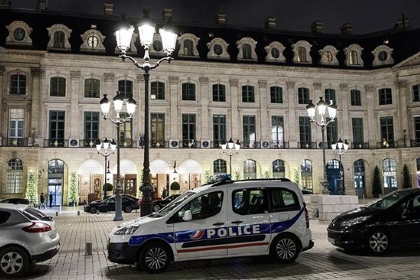 Pariste lüks otelde 5 milyon euroluk soygun