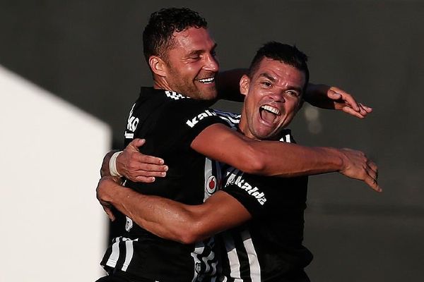 Beşiktaştan Pepe ve Tosicin sağlık durumuna ilişkin açıklama