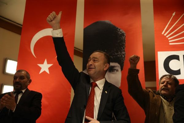 Ümit Kocasakal, CHP Genel Başkanlığına adaylığını açıkladı