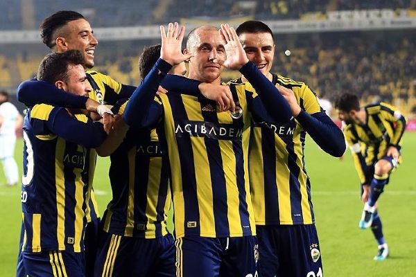Fenerbahçe yarı finalde Beşiktaşın rakibi oldu