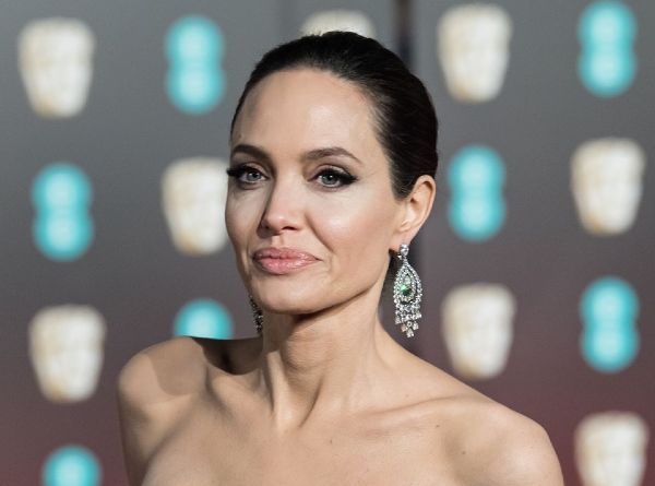 Angelina Jolie’yi kızdıran yasak