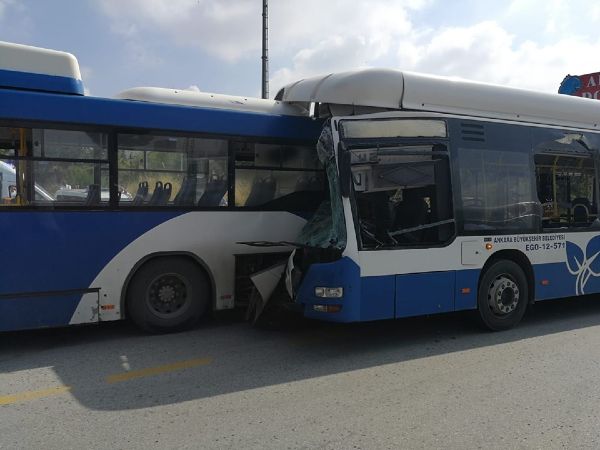 Ankarada 2 EGO otobüsü çarpıştı
