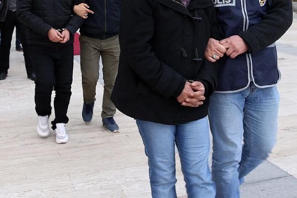 İstanbulda eylem hazırlığındaki 8 IŞİDli yakalandı