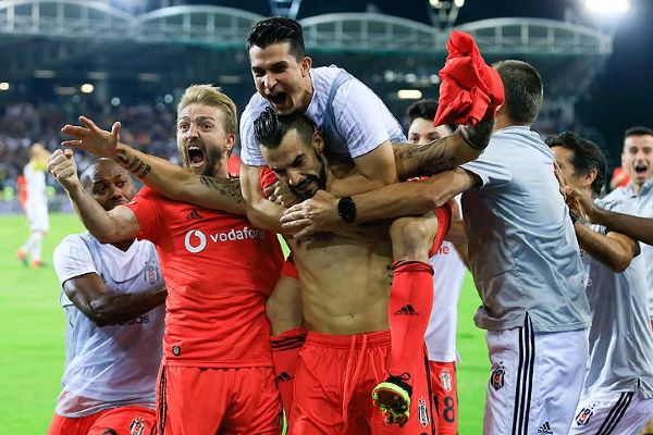 Beşiktaş play-off turuna yükseldi