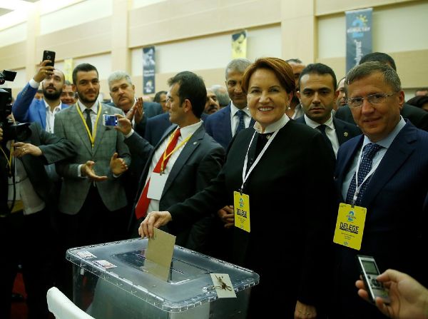 Meral Akşener yeniden İYİ Parti Genel Başkanı