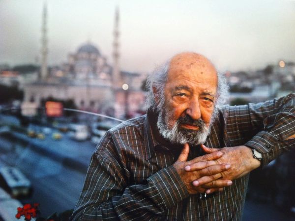 Ünlü fotoğraf sanatçısı Ara Güler hayatını kaybetti