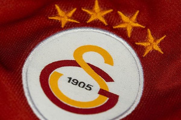 Galatasaray, UEFAnın gözden geçirme talebini CASa taşıyacak
