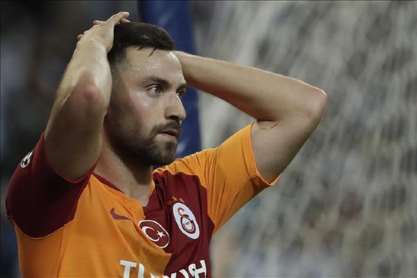 Galatasaray, Şampiyonlar Liginde liderliği kaptırdı
