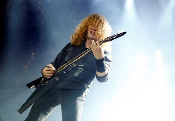 Megadeth’in kurucusu Dave Mustaine gırtlak kanserine yakalandı