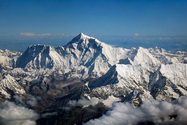 Himalayalarda buzulların erime hızı son 40 yılda ikiye katlandı