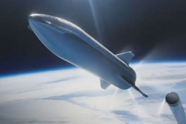 Elon Musk yeni roketini duyurdu