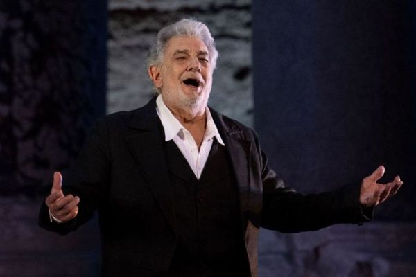 Dünyaca ünlü opera sanatçısı cinsel tacizle suçlanıyor