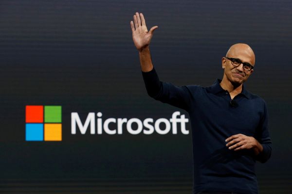 Microsoftun CEOsuna rekor ikramiye