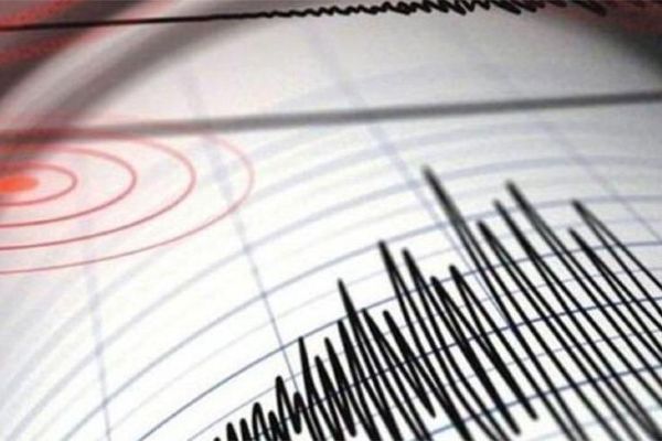 Manisada 4,8 büyüklüğünde deprem