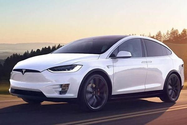 Tesla, 15 bin aracını geri çağırıyor
