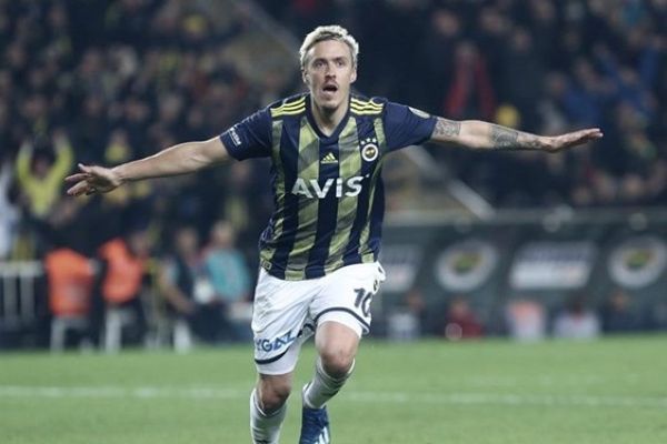 Max Kruse, Fenerbahçe ile sözleşmesini tek taraflı feshetti
