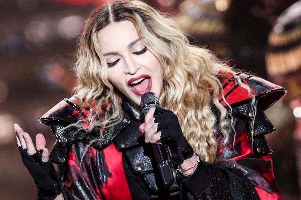 Rusya, Madonnaya bir milyon dolar ceza kesti