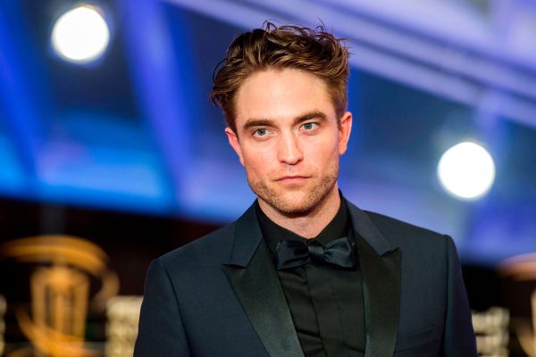 Robert Pattinson corona virüsü yendi