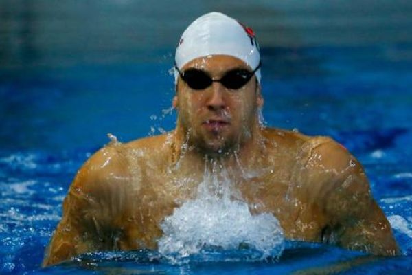 Milli yüzücü Emre Sakçıdan Avrupa rekoru