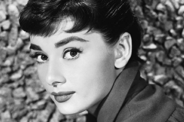 Audrey Hepburn’ün hayatı dizi oluyor