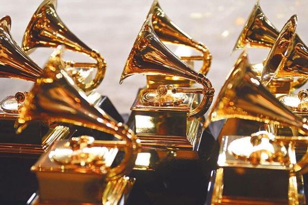 Ertelenen 64. Grammynin yeni tarihi belli oldu