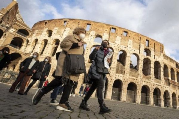 İtalya, Türkiye ile seyahat kısıtlamalarını gevşetiyor