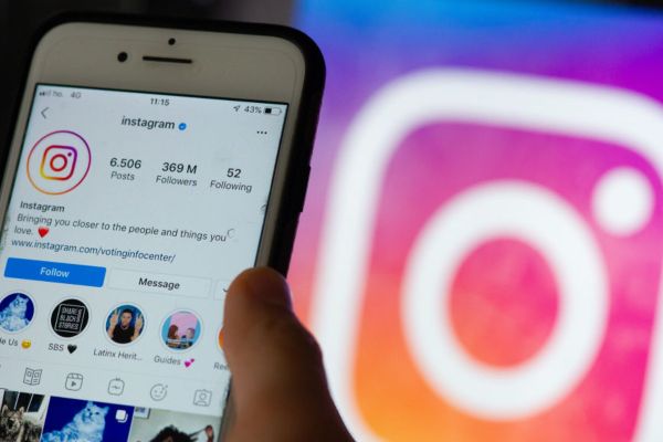 Instagram gönderi sabitleme özelliğini hayata geçirdi
